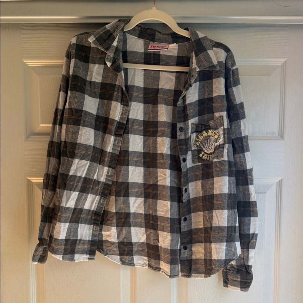 Netflix Stranger Things Plaid Button Down Shirt Size Medium